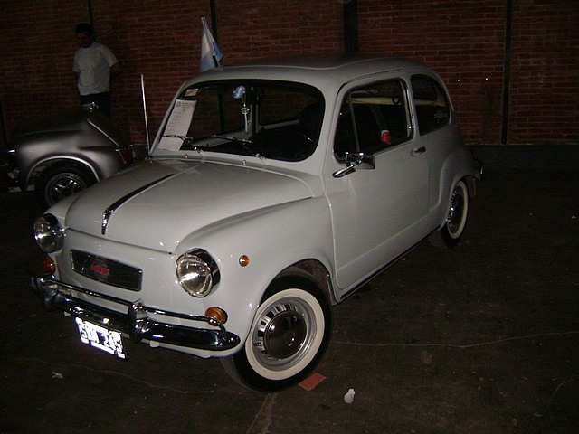 096 096