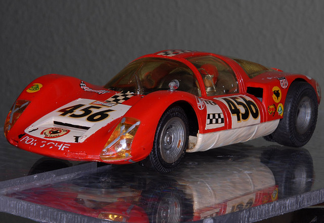 PORCHE 906-10