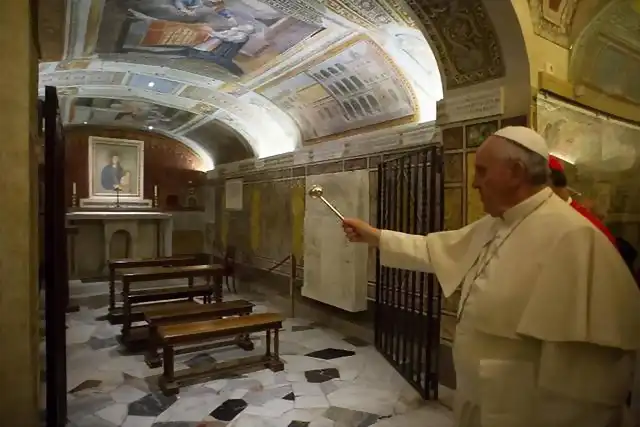 VATICANO PAPA1