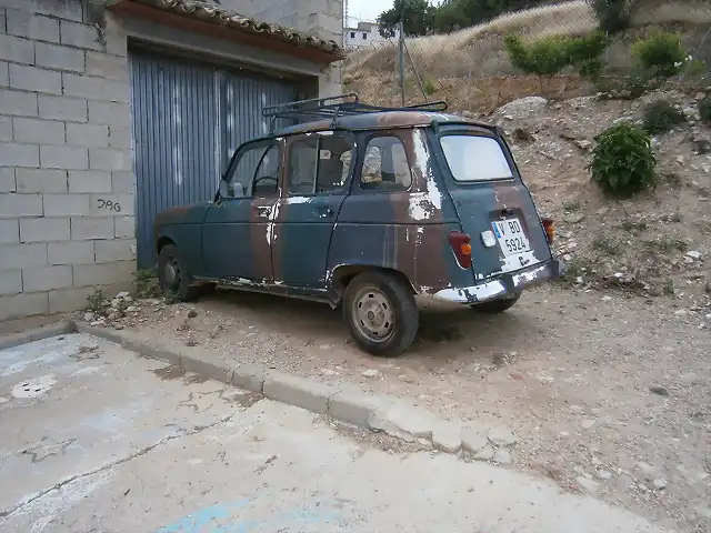 renault 4L 2015-05-24 Quesa