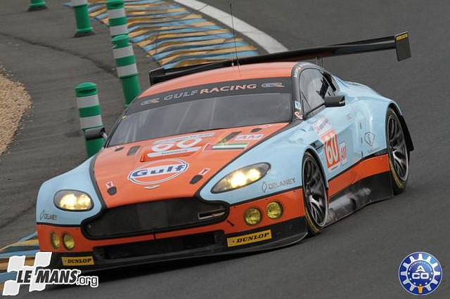 2011_24_Heures_du_Mans_60-_GULF_AMR_MIDDLE_EAST_ASTON_MARTIN_VANTAGE_CVA_1124A_7D_2867_n