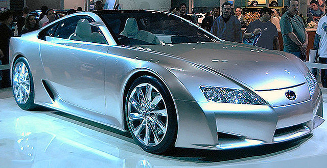 800px-Lexus_LF-A_I_LA_Auto_Show_08