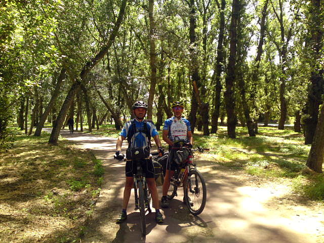 Carril-bici justo antes de entrar en Burgos