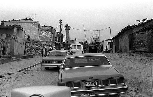 526px-Flickr_-_Government_Press_Office_(GPO)_-_P.M._Shamir's_motorcade_driving_through_Gaza