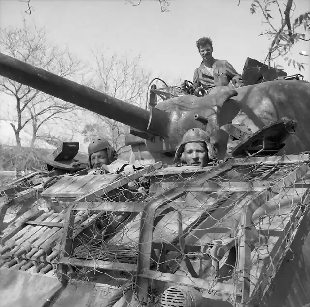 The_British_Army_in_Burma_1945_SE3515