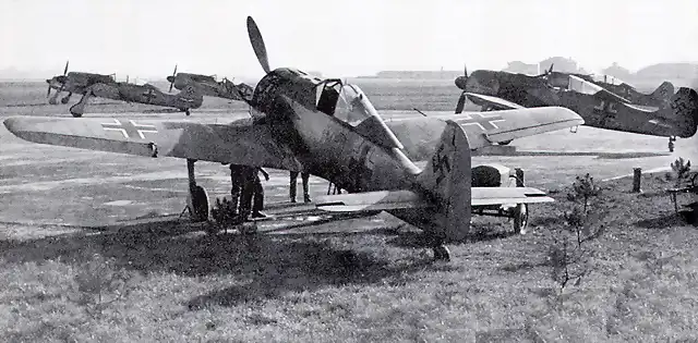 Focke-Wulf-Fw-190A-9.JG2-(Y3+)-Josef-Wurmheller-Channel-Front-1942-01