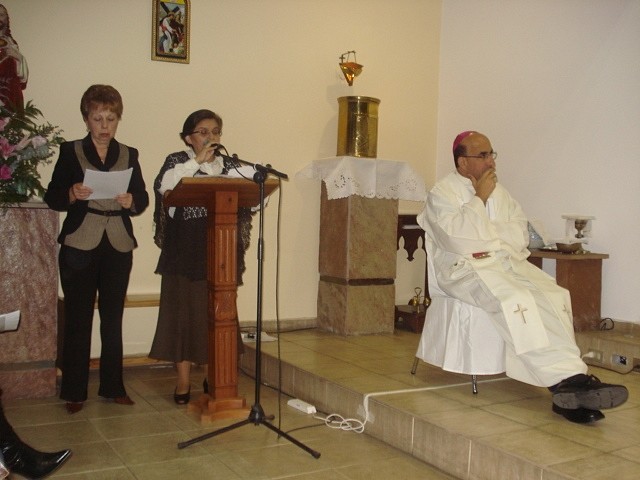 Despedida de Prroco de la Parroquia de la Santa Cruz de uoa, nuestra Parroquia hermana de Santiago (1)