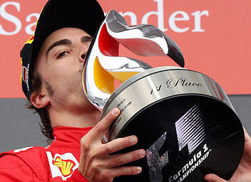 Fernando-Alonso-Ferrari-celebr_54327611138_51356729138_352_256