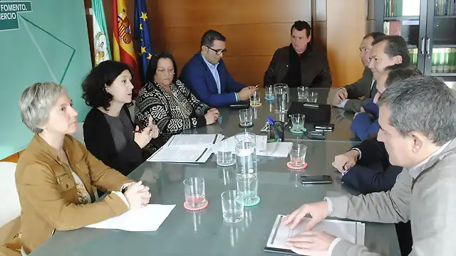 Comision cesion dinero a pueblos de Huelva