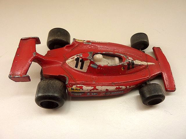 F1 Ferrari 312 T2 n? 11 ruedas B 1