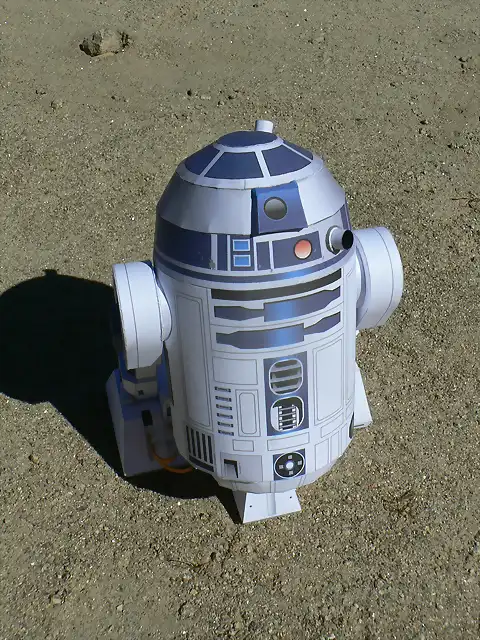 R2D2 22