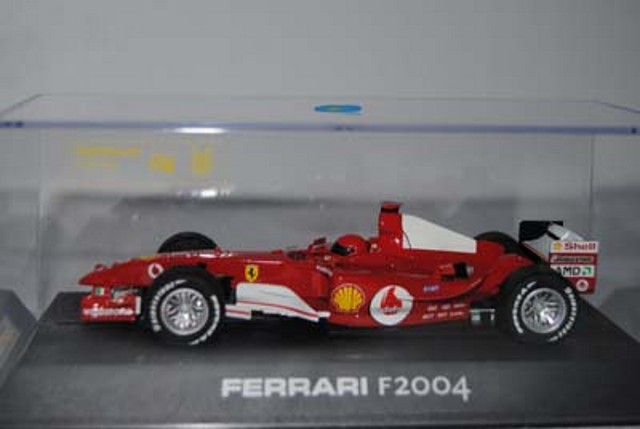 Superslot H2676 Ferrari F2004