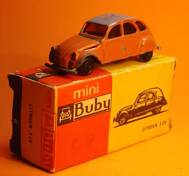 6c Citroen 3 CV naranja (serie 10)