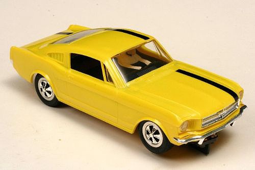 Atma Ford Mustang Fast Back 1966 Amarillo 2 Atma Ford Mustang Fast Back 1966 Amarillo 2