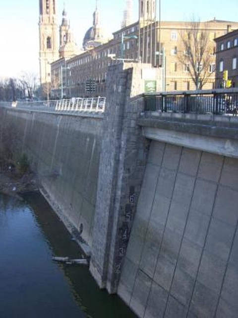 altura del agua del Ebro