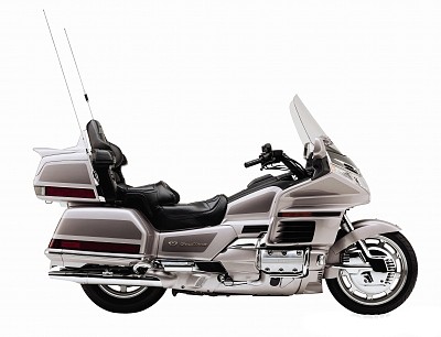 Honda_GL1500Goldwing_1999_p_301_webl