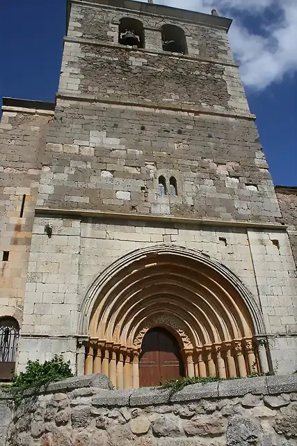 ZORITA DEL PARAMO (PALENCIA) IGLESIA DE SAN LORENZO,ROMANICA S.XII