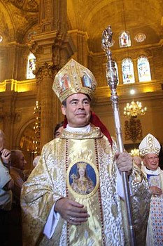 mitra obispo de malaga