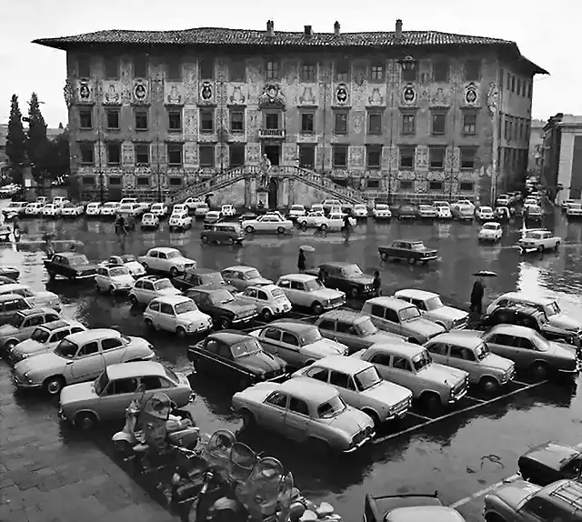 Italia - Pisa - Palacio de la Carovana gentileza de bayernmartl  --  copia