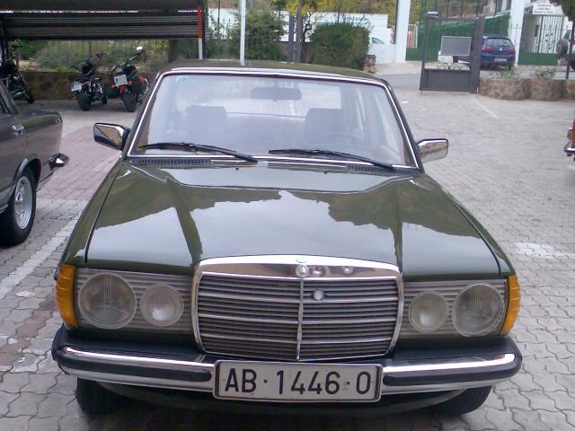 mi mercedes 240d