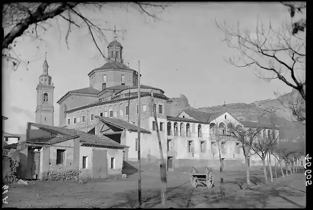 colegiata santo sepulcro por fuera