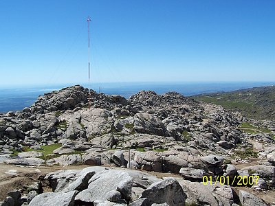 ANTENA EN LA CIMA