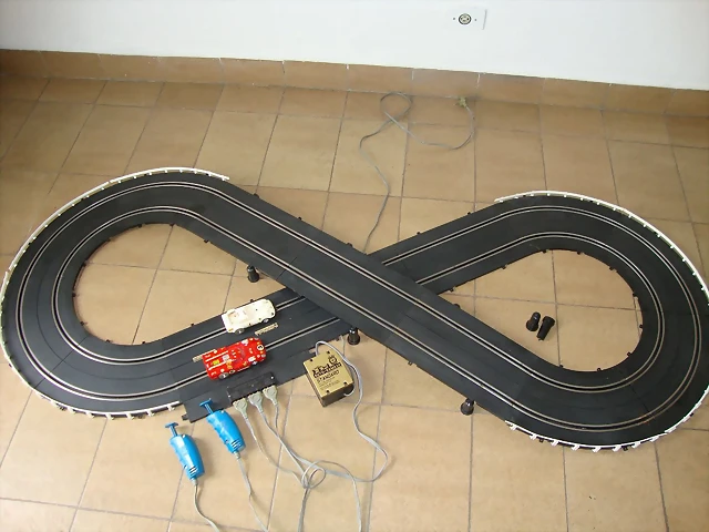 autorama-estrela-antigo-rarissimodecada-de-60-unico-no-ml-13881-MLB3704071257_012013-F autorama-estrela-antigo-rarissimodecada-de-60-unico-no-ml-13881-MLB3704071257_012013-F