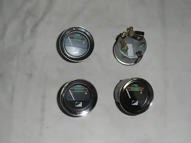 4 RELOJES BATERIA GAEGER