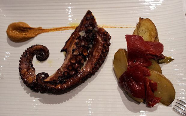 Rejos de pulpo a la brasa Rejos de pulpo a la brasa