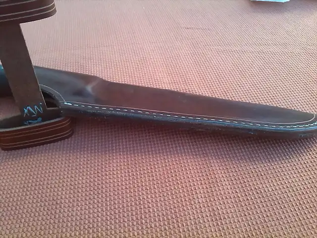 CUCHILLO DE CAZA PARA MANILBA 005