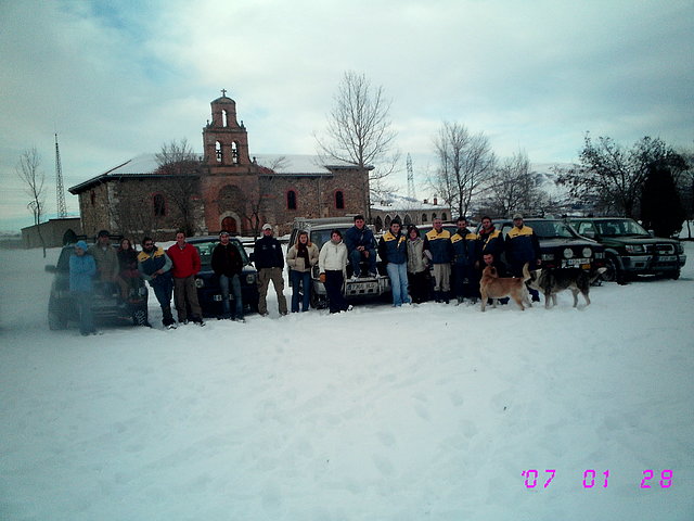 en grupo en la nieve