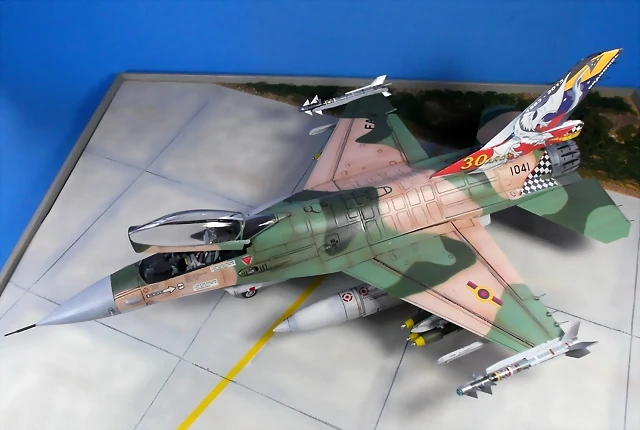 F-16 1041P