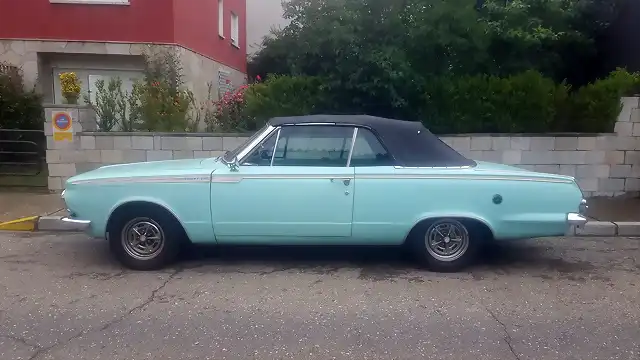 65 Valiant V200 M-454485 (2)