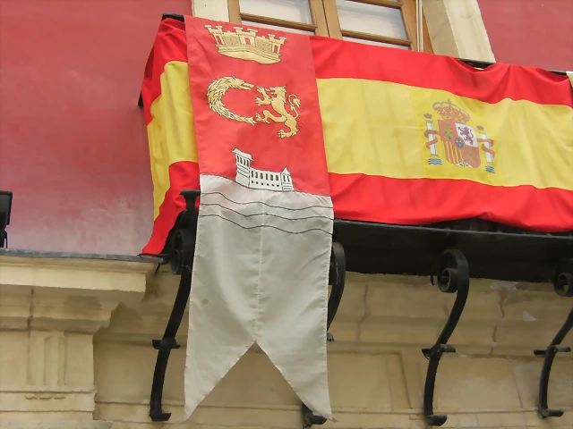 Ayuntamientoto.Emblema de Villeurbanne, pacto amistad.2015.J.M. Ayuntamientoto.Emblema de Villeurbanne, pacto amistad.2015.J.M.