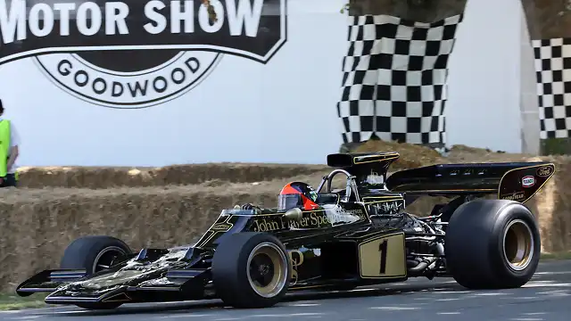 lotus-72-16