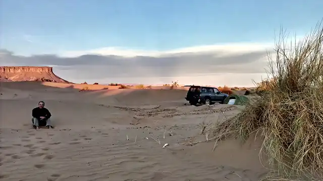 acampado en las dunas