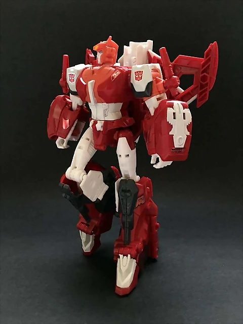 POTP-Elita-1-In-Hand-02