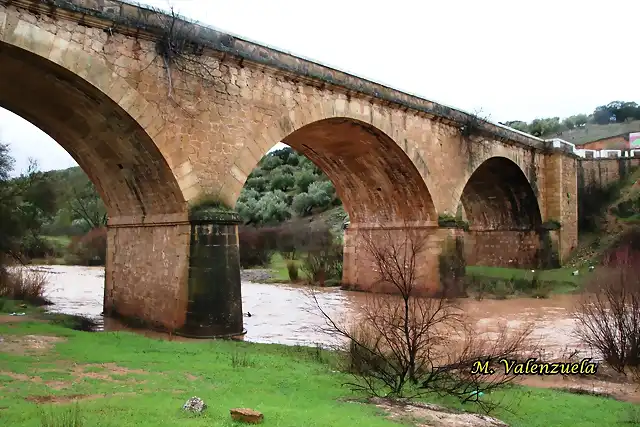 20, puente por debajo, marca