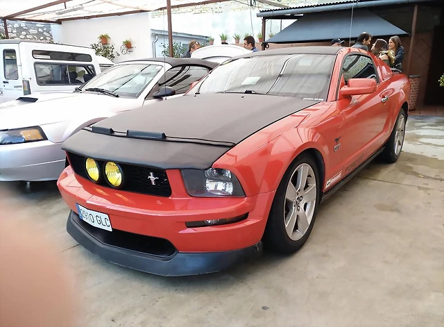Mustang rojo Mustang rojo