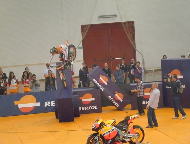 Presentacin Equipo Repsol 30-03-11 038