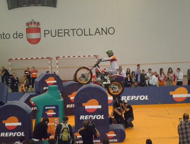 Presentacin Equipo Repsol 30-03-11 031