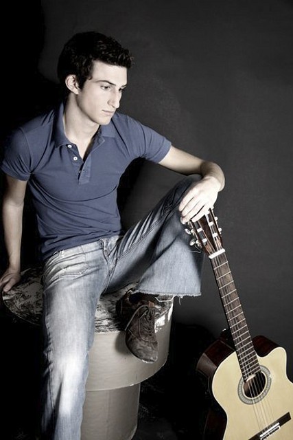 Carlos Simón 4 Carlos Simón 4