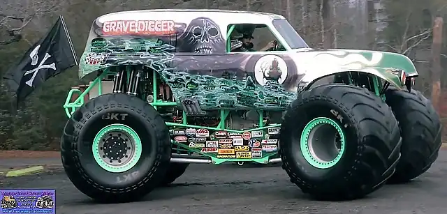 2016 29 gravedigger real