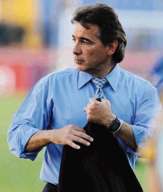 carlos de los cobos carlos de los cobos