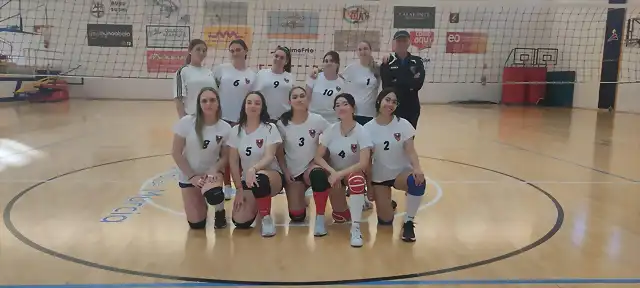 juvvoley23-1