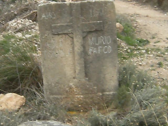 l?pida camino Cant?n, J.M. l?pida camino Cant?n, J.M.