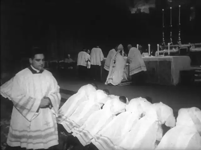ordaining-sistine-chapel-paul-vi-benediction 19677