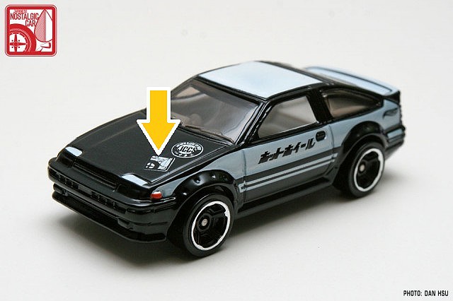 006 Hot_Wheels_Toyota_Corolla_AE86_JNC_33-640x426