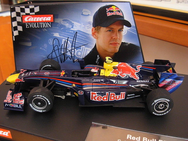 03 RED BULL RB5