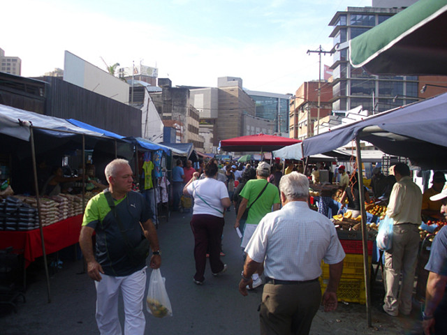 MERCADO DE BOLEITA TODOS LOS DOMINGOS CALLE SANTA ANA